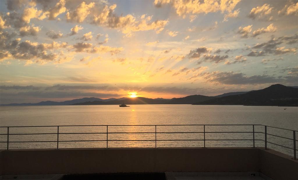 Perla Rossa Otel LʼÎle-Rousse Dış mekan fotoğraf